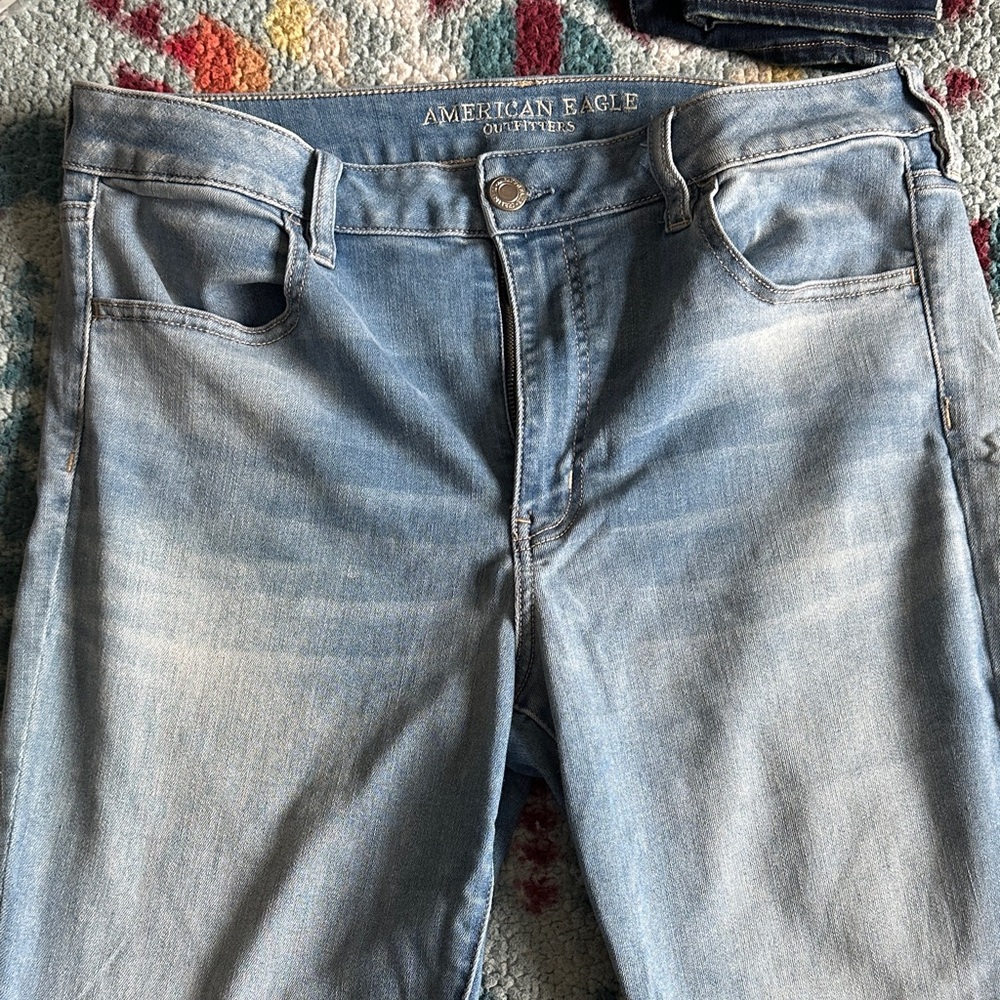 American Eagle Women’s hi-rise jegging crop jeans
